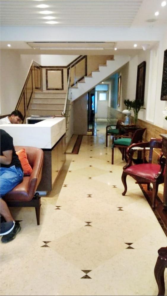 Hotel Bloom Boutique L Gk-1 Nowe Delhi Zewnętrze zdjęcie