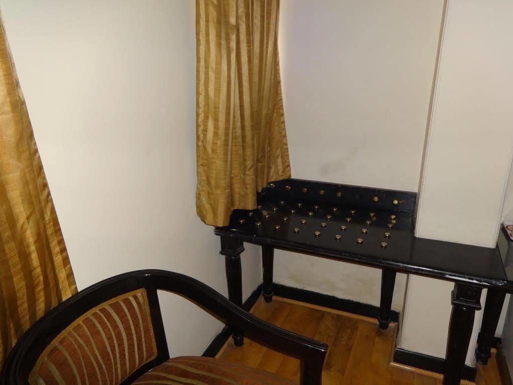 Hotel Bloom Boutique L Gk-1 Nowe Delhi Zewnętrze zdjęcie